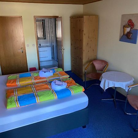 Motel Zur Festwiese Gierstadt Exterior photo