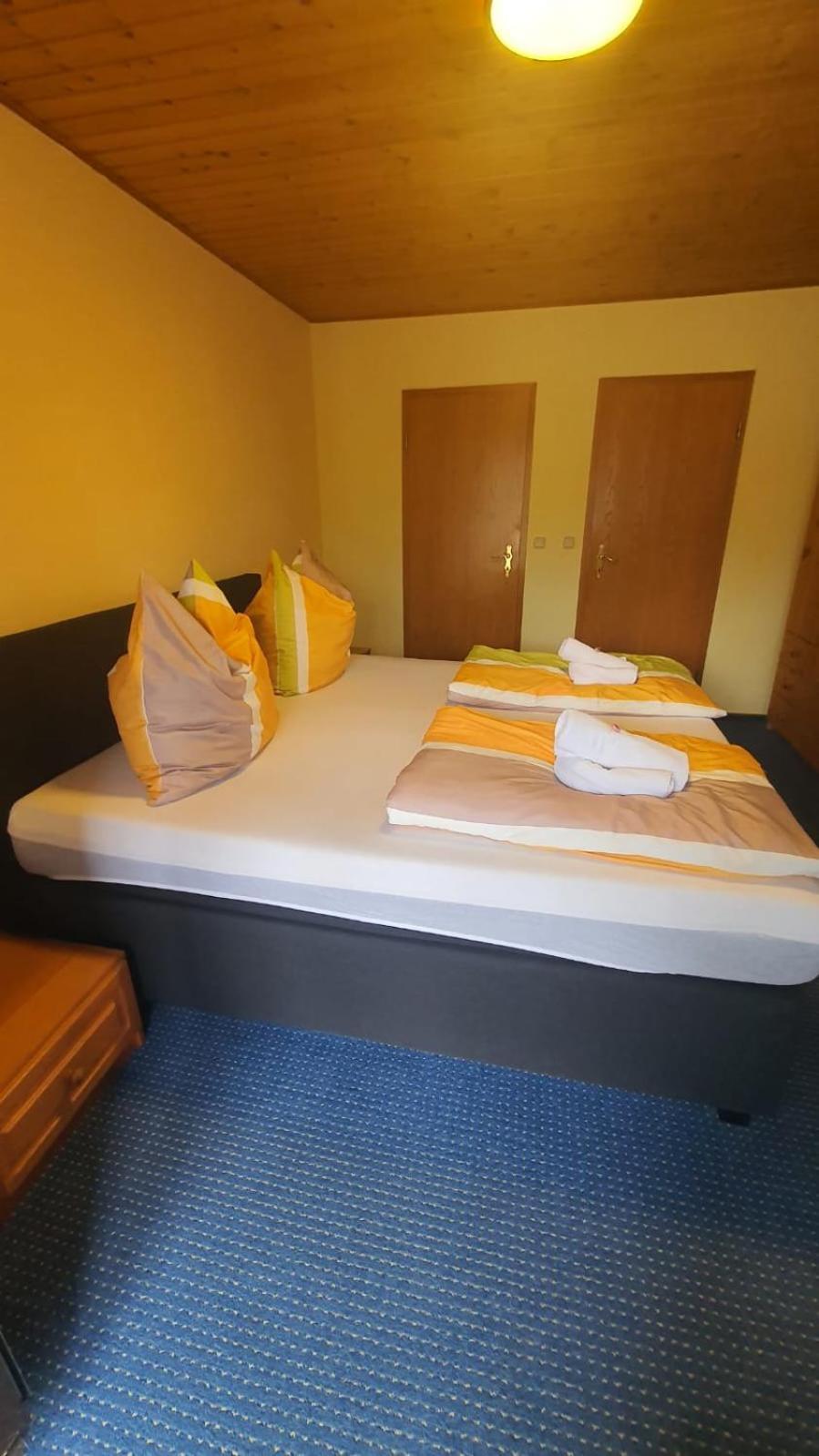 Motel Zur Festwiese Gierstadt Exterior photo