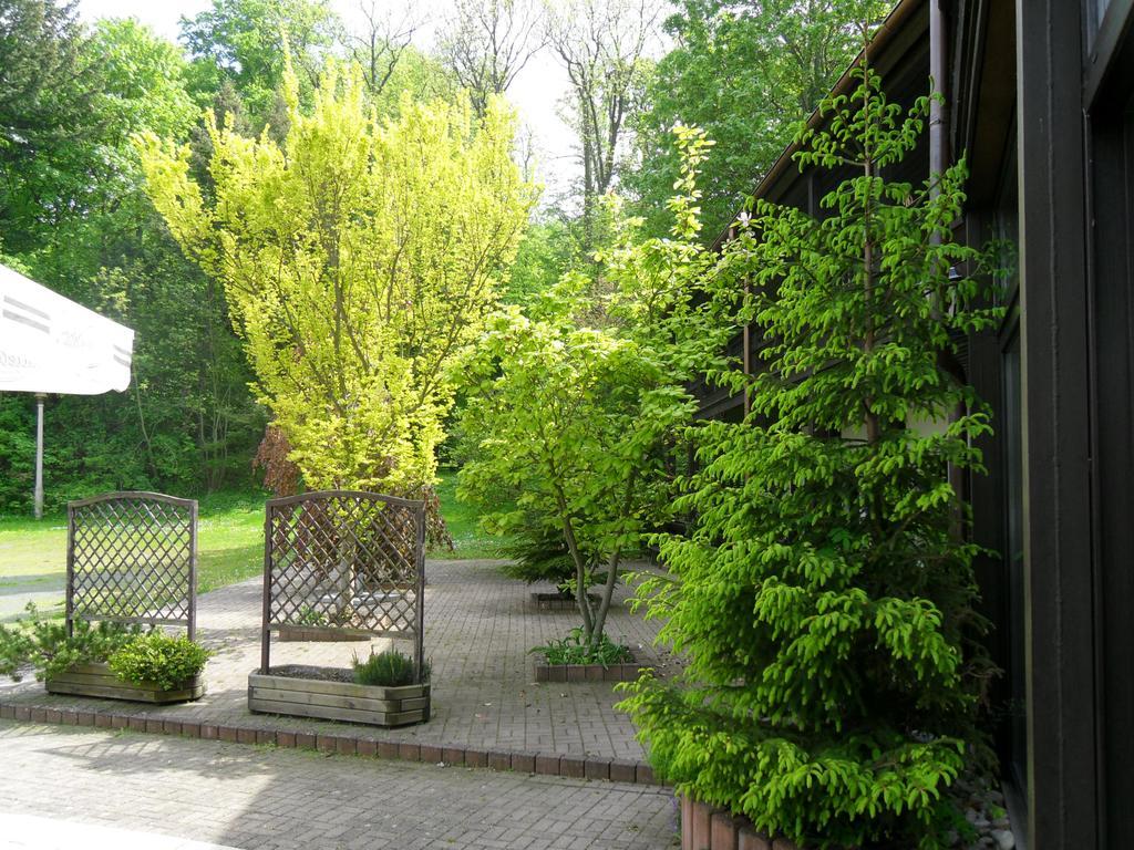 Motel Zur Festwiese Gierstadt Exterior photo