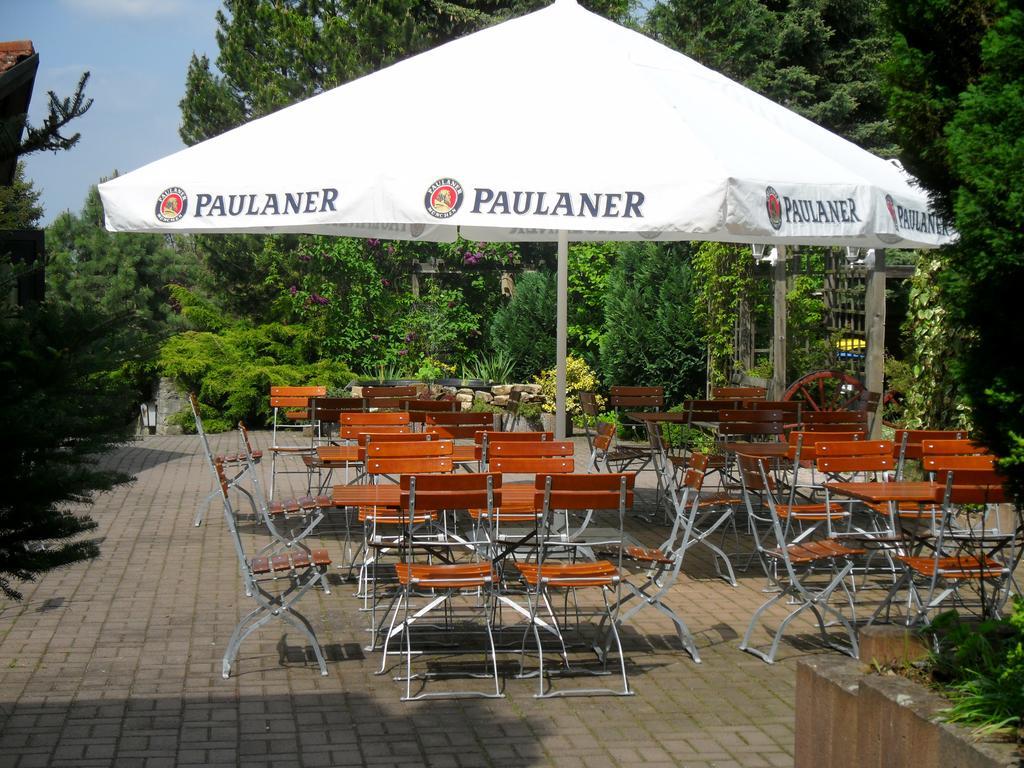 Motel Zur Festwiese Gierstadt Exterior photo